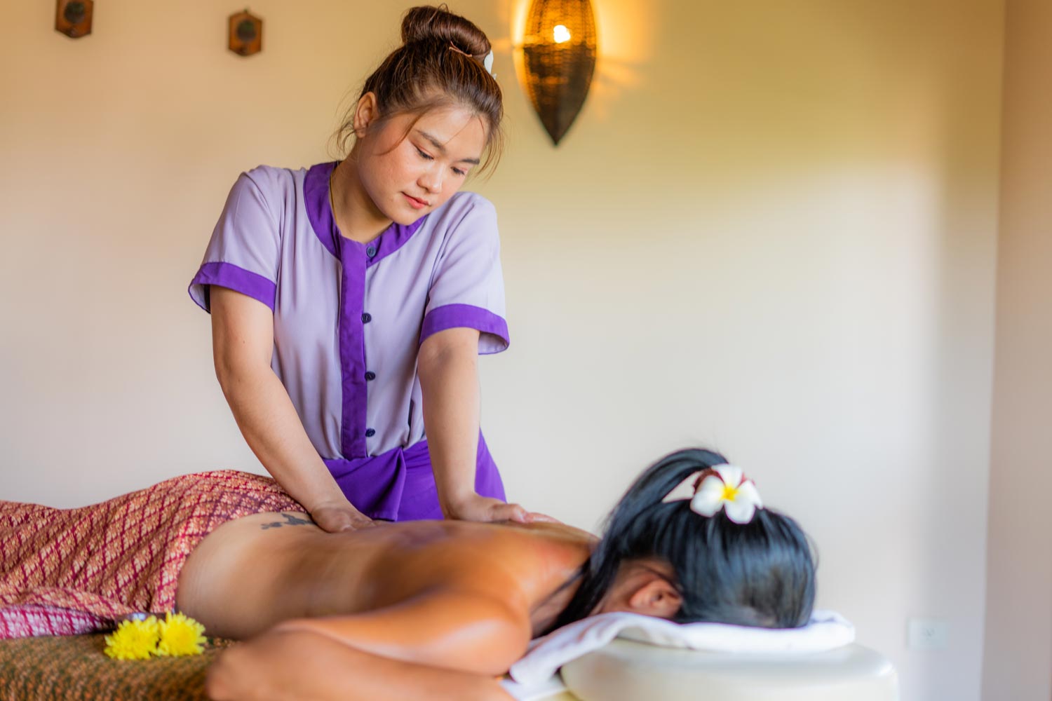 Massage romantique, Ayurveda, Bien-être, Retraites de yoga, Phuket Thaïlande, Mangosteen Ayurveda & Wellness Resort, Numéro 1 Ayurveda Resort En Thaïlande, Rawai, Phuket.