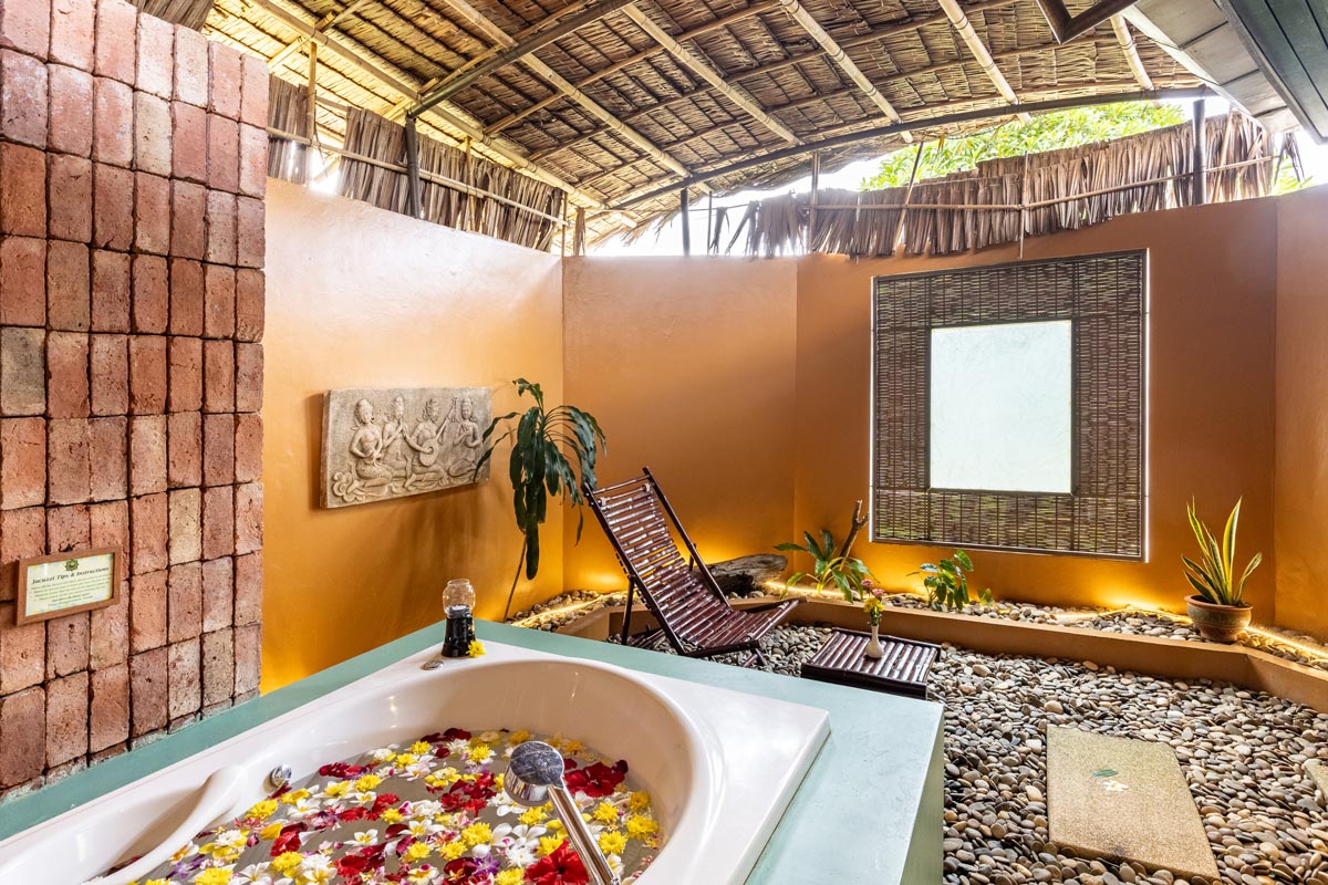 Deluxe Villa Mangosteen Ayurveda Wellness Resort Phuket (9)