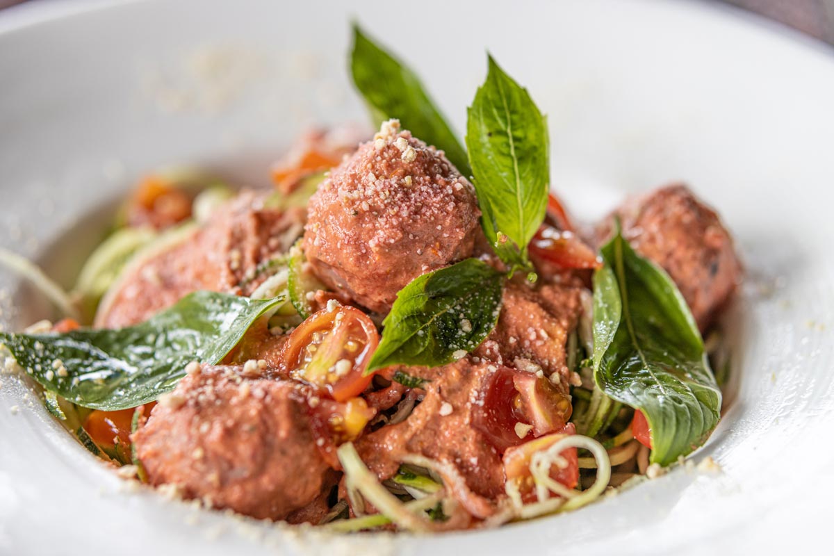 Zucchini Spaghetti Energy Balls Mangosteen Ayurveda Wellness Resort Phuket (2 Of 4)